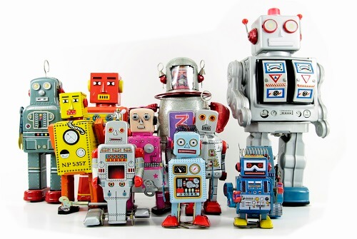 muchos robots juntos simulando una reunión e roboadvisors
